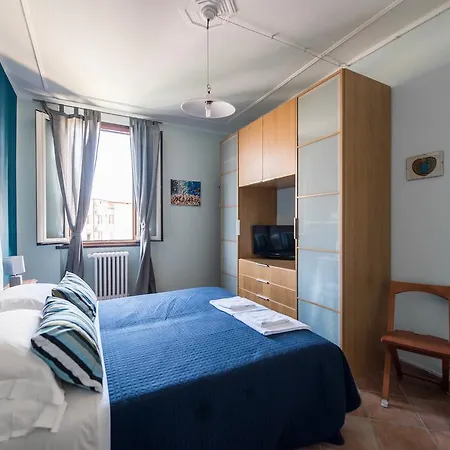 Apartment Orlando In Rom